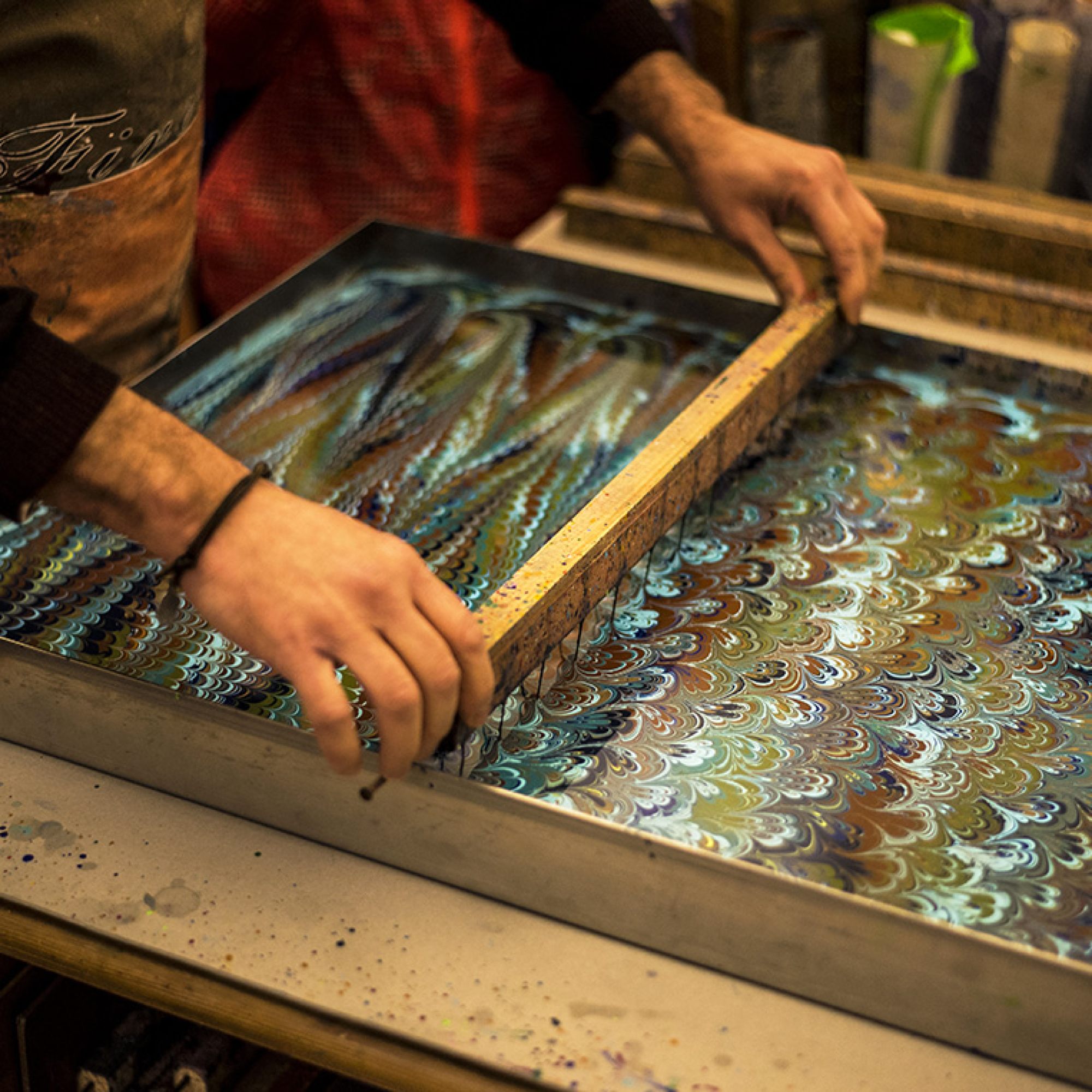 Marbled paper – giấy vân đá