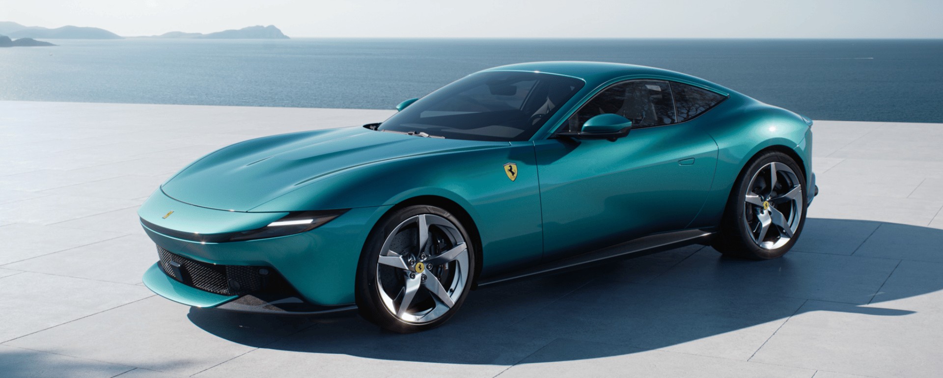 FERRARI AMALFI<br> <i>Tìm Lại Sự Thanh Lịch Trong Kỷ Nguyên Hiện Đại</I>
